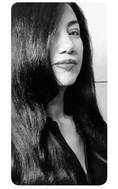 Zorina (Zoe) Delgado Kraeft is a designer, visual artist, 
and entrepreneur of Mexican and Cuban heritage, born in 
Chicago, Illinois, and currently based in Zurich, Switzerland.
With a multidisciplinary background spanning fashion, 
visual arts, sculpture, illustration, and graphic design, Zoe 
has cultivated a distinctive creative vision that seamlessly 
blends artistic expression with functional design. 
She completed a pattern-making and sewing 
apprenticeship with the renowned haute couture fashion 
house Max Dietl in Munich, Germany, before pursuing 
studies in Fashion Illustration and Design at the Arty 
Moda School of Design in Madrid, Spain. This experience 
led to her participation in prominent Spanish fashion 
events alongside distinguished design houses, including 
those of Narciso Rodriguez and Palacio y Lemon
